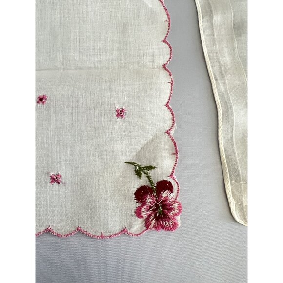 Vtg Lady Heritage 3 Embroidered Cotton Handkerchiefs Made in Switzerland Boxed - Picture 8 of 12